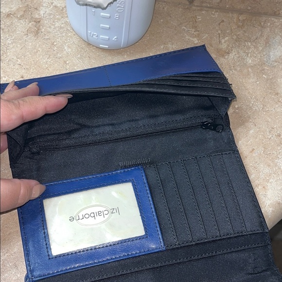 Liz Claiborne Blue Wallets for Women for sale | eBay Liz Claiborne Navy Blue Women\'s Wallet